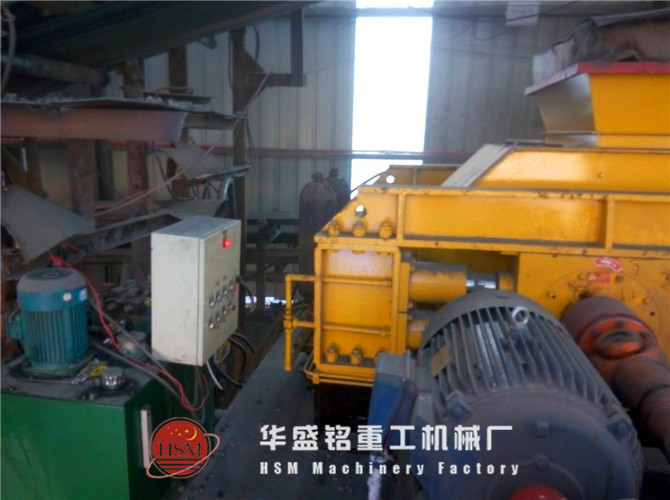 华盛铭重工辊式破碎机