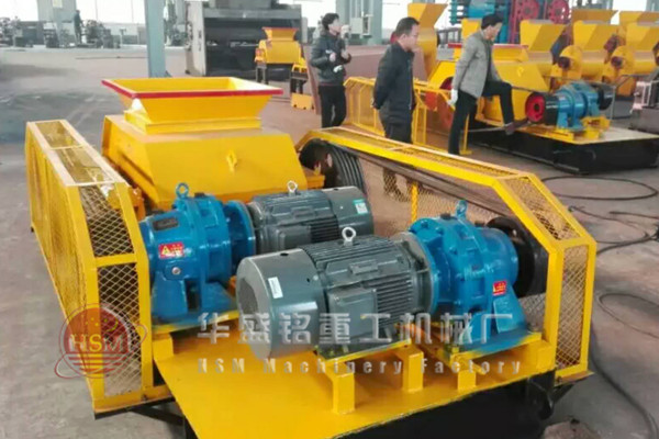 对辊破碎机发货